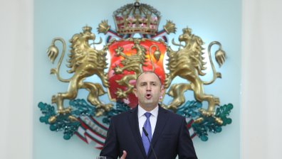 Радев: Президентът Каролос Папуляс ще остави спомена за голям приятел на България