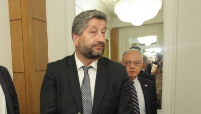 Чуйте какво казва Христо Иванов, без да знае, че микрофоните в НС са включени