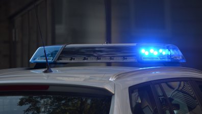 35-годишен преби жестоко 81-годишна жена в дома ѝ и открадна телефона ѝ
