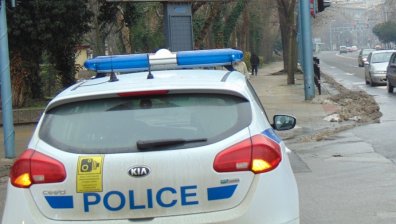 Задържаха двама мъже, задигнали предпазна метална мрежа &nbsp;