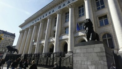 Земеделският министър дава на прокурор обществени поръчки за близо 1 млн. лева