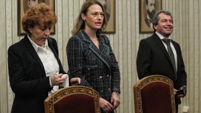 Министрите на ИТН напуснаха, наследниците им стават ясни след гласуването на бюджета