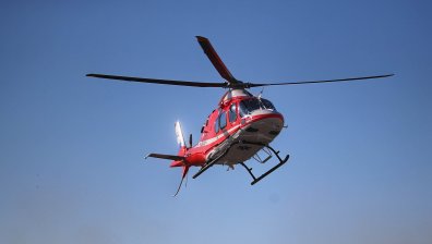 Въздушна линейка транспортира мъж с опасност за живота до болница в Пловдив