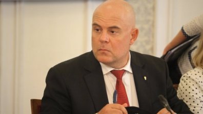 Гешев: С коментирате си за разследвания Бойко Рашков има политически цели
