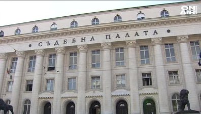 Разбиха 12-членна група за рекети, побои и убийство