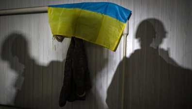 "Шарли ебдо" с украински брой: Отговорете на ракетите със смях