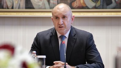 Радев: РСМ е кандидат за ЕС, не може да поставя условия на държави членки