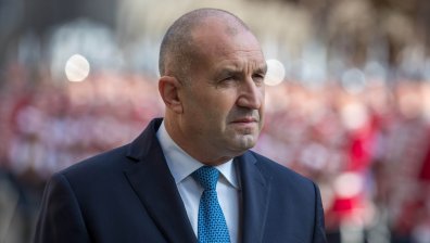 Радев след насилието на протеста в София: Оставка и предсрочни избори