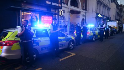 Във Великобритания готвят масови протести, полицията на крак