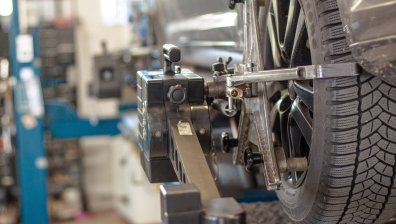 Как да разпознаем, че един автомобил за продан е удрян и преправян