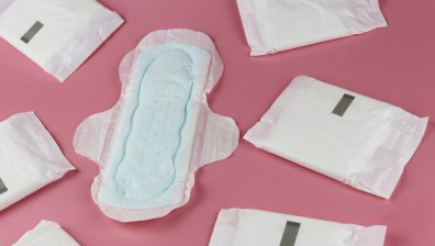 Ваксината срещу Ковид-19 забавя менструалния цикъл с около ден