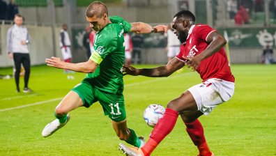 Обявиха номинациите за "Футболист на футболистите", Десподов ще спори с Назон