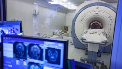 Как да разпознаем инсулта навреме: Симптоми и първи 4 часа за спасение