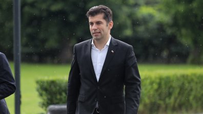 Кирил Петков: Радостин Василев не действа сам, инструмент е на службите