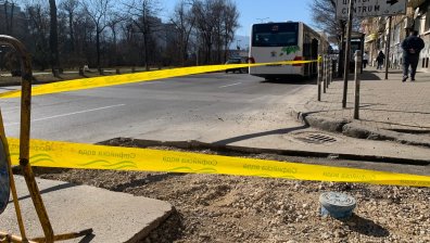 Шофьор на автобус наби спирачки, жена е в "Пирогов" с травма на главата 