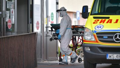 Крути мерки блокират Полша за 3 седмици