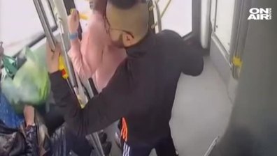 Задържаха перверзник в столичния градски транспорт (+ВИДЕО)