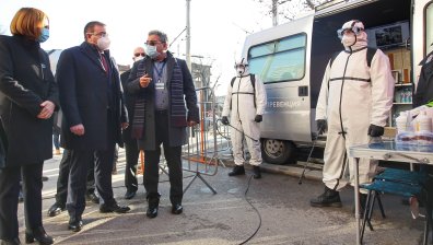 Усложнена епидемичната обстановка: На места влязоха в сила нови мерки
