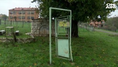 Избори в село на края на света