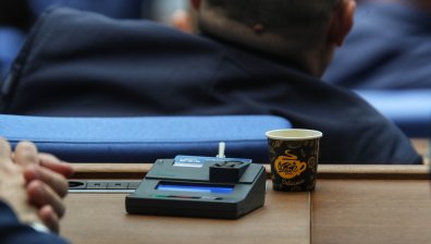 Депутатите приеха до 1 година затвор при отказ на тест за алкохол и наркотици