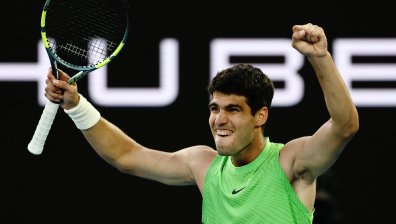 На куц крак Алкарас пречупи Зверев в 5-сетова драма за първия си финал на Australian Open