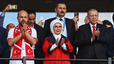 Ердоган не донесе късмет на турците на Евро 2024, аплодира ги от трибуните (СНИМКИ)