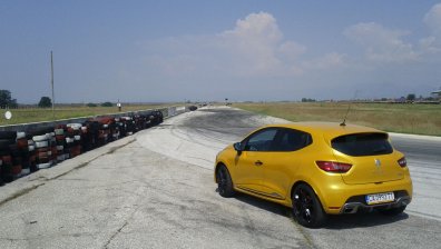 Вълк в овча кожа: новото Clio от Renault Sport