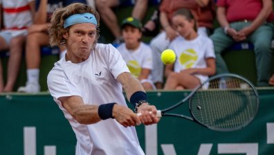 Рубльов и Бублик са на 1/2-финал в Дубай след отказ на противниците им заради контузии