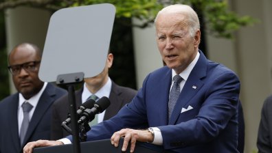 Мицотакис обсъжда с Байдън в САЩ доставките на втечнен газ за България