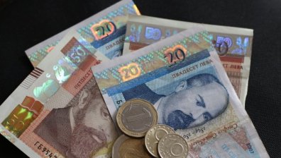 Българинът тегли по-малко кредити, но за по-големи суми