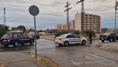 Над 100 души се биха в Казанлък, нападнаха и полицаи