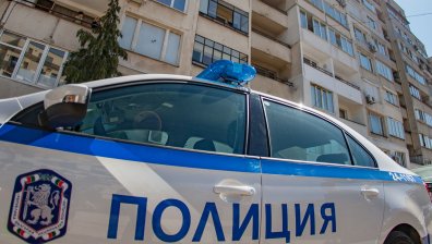 Арестуваха почерпен шофьор, ударил 4 паркирани коли в Пловдив