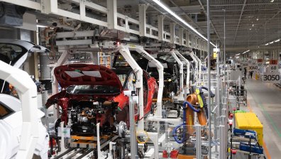 Все повече роботи се появяват в заводите и поточните линии в САЩ