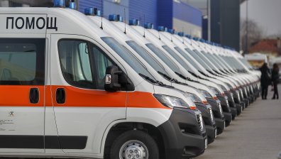 Една линейка обслужва десетки населени места - шофьорите не издържат повече