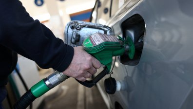 Сърбия забрани износа на горива, за да предотврати недостиг в страната
