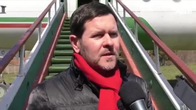 Ентусиасти вдъхват живот на изоставен край брега на Дунав самолет