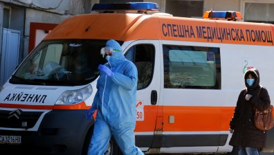14 са вече заразените с Ковид-19 спешни медици в Пазарджик 
