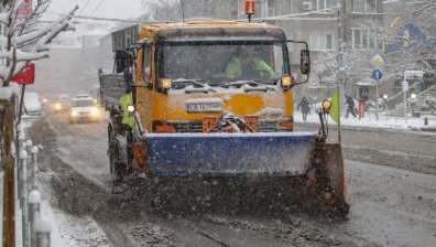 Започна обработването със смеси срещу заледяване в столицата
