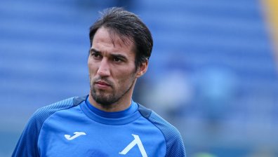 "Левски" остава без Ивелин Попов за "Хебър",  Сектор "Б" подкрепи Ивков и Стоилов