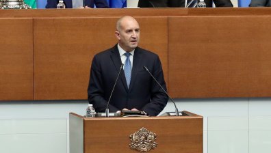 ДБ поиска Радев да обясни в НС "провалите на службите за сигурност"