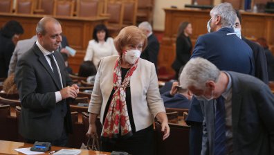 НС прие ветото на Радев върху текстове от извънредното законодателство