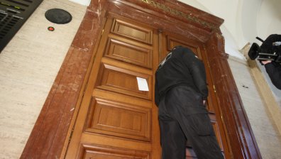 Близо 7 години затвор за разградчанин, пребил майка си до смърт