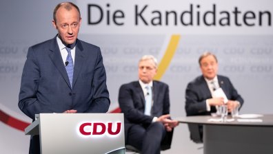 Важен избор за Германия: Трима юристи в надпревара за лидерския пост в ХДС