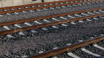 Неправилно пресичане на жп релси доведе до смърт