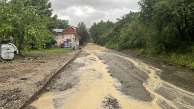 Залети пътища, наводнени къщи: Воден апокалипсис в Северозападна България