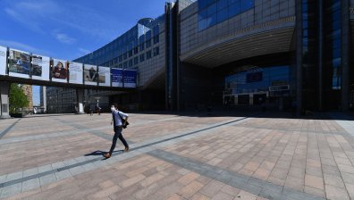 Как се справят сътрудниците към органите на ЕС във време на криза?