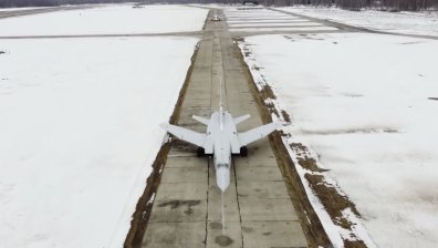 Стратегически удар от Украйна: Атакува единствената авиобаза за бомбардировачи на Русия