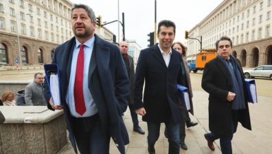 Какво се случва в ПП-ДБ? Лидерска среща за следващите действия на коалицията