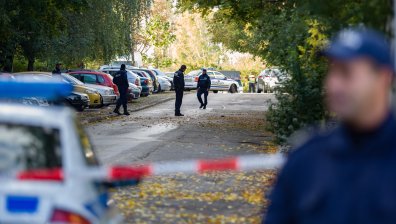 "Не викай, ще те убия": Мъж нахлу в колата на жена в центъра на София и я нарани