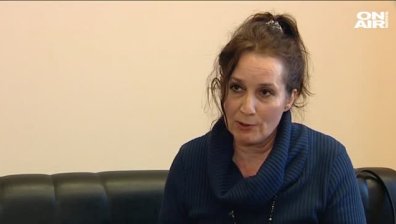 Начална учителка към малчуганите: Човек никога не е стъпвал на Луната